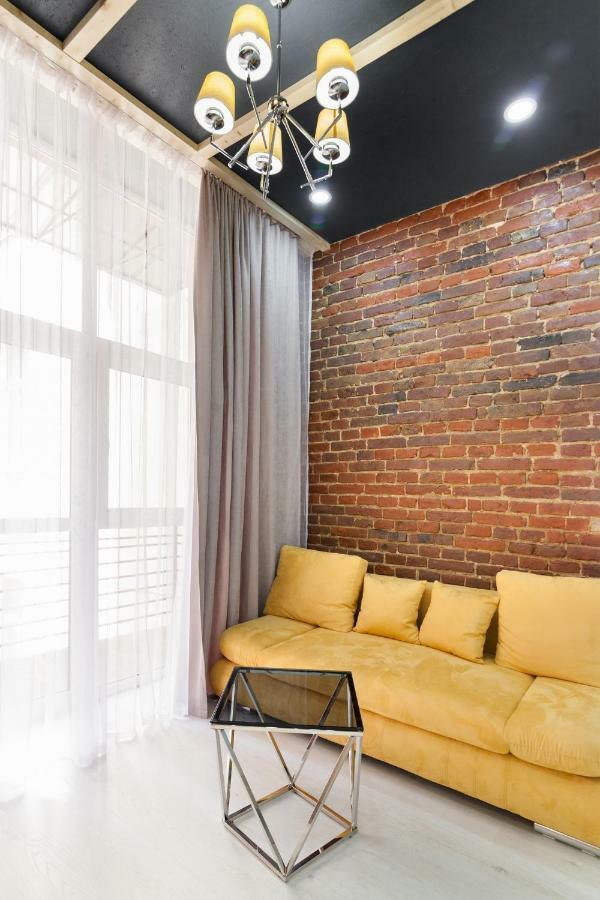 Leogrand One-Bedroom Apartments On Tugan-Baranovskogo 24 Lviv Bagian luar foto
